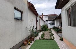 Oază urbană în Centrul Vechi: casă 160 mp, teren 320 mp, garaj