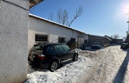 Hală 330 mp cu teren 10 ari, zonă Tanatorio