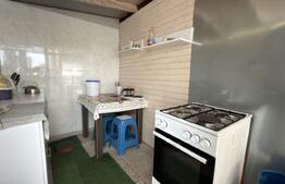 Casă de vânzare, 142 mp utili, vedere spre oraș și munți, zona Periferie