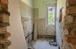 Vila Boutique cu 2 garaje, gradina si piscină - Centrul Orasului !