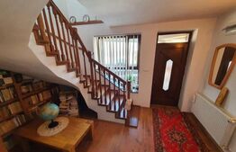 Casă individuală, mansardă, garaj, curte privată, 290 mp, zona Targu Lapus 