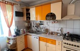 Apartament cu 3 camere, 63 mp, etaj 3, 2 băi, balcon și boxă, zona Sasar