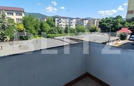 Apartament 4 camere decomandat, 100 mp, etaj 1, mobilat / utilat, zona Semiluna 