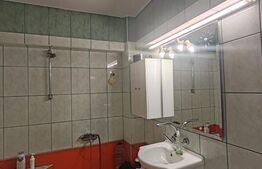 Apartament cu 4 camere, decomandat, 90 mp utili, zonă Republicii