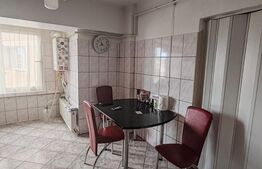 Apartament cu 4 camere, decomandat, 90 mp utili, zonă Republicii