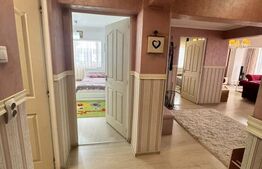 Apartament 3 camere, 67 mp, complet renovat, etaj 1, zona Central 