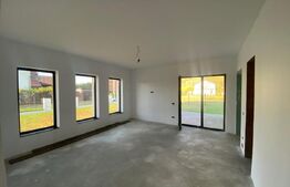 Casă 3 dormitoare, 196 mp, garaj și 8 ari teren, zona Tăuții-Măgherăuș