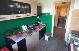 Apartament 3 camere, 57 mp, decomandat, zona Săsar 