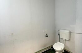 Spatiu comercial/birou, 63 mp, zona Sasar