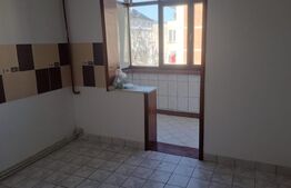 Apartament 3 camere, 70 mp, zona Garii