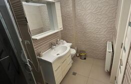 Apartament cu 3 camere, 64 mp, zona Republicii 