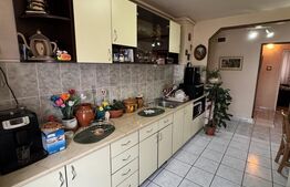 Apartament 4 camere, 80 mp, zona Central 
