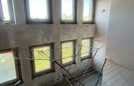 Apartament cu 3 camere, 2 băi și garaj ,cartier Sasar