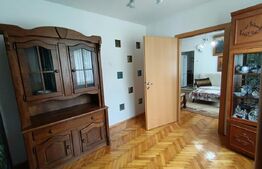 Apartament 4 camere, etaj 4/4, cu acoperiș, zona Sasar, Baia Mare