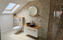 Apartament cochet la mansardă, complet mobilat & utilat, dressing + parcare