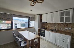 Apartament cochet la mansardă, complet mobilat & utilat, dressing + parcare