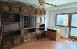 Apartament cu 3 camere și garaj, zona Republicii 