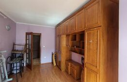 Apartament cu 3 camere și garaj, zona Republicii 