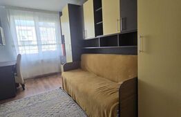 Apartament cu 3 camere, 74 mp, zona Central