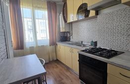 Apartament cu 3 camere, 74 mp, zona Central