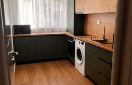 Apartament cu 2 camere, 50 mp, zona Central 