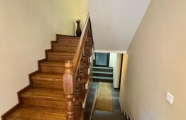 Casa de vanzare, 220 mp, zona Ardusat