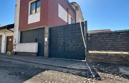 Casa de inchiriat, 143 mp, curte 260 mp, zona Centrul Vechi