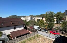 Casa de inchiriat, 143 mp, curte 260 mp, zona Centrul Vechi