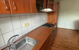 Apartament 3 camere, 49 mp, parcare, Bulevardul București 