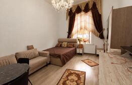 Casă tip triplex, 35 mp, zona Centrul Vechi 