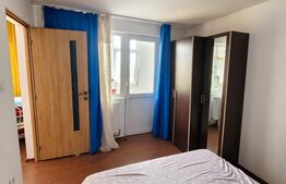 Apartament cu 2 camere, 50 mp, zona Central 