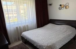 Apartament 3 camere, 96 mp, zona Central 