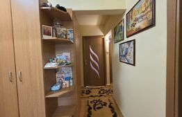 Apartament cu 3 camere, 80 m², două băi, două balcoane, garaj și beci – Săsar