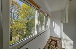 Apartament cu 3 camere, 80 m², două băi, două balcoane, garaj și beci – Săsar