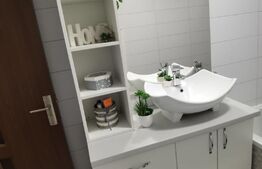 Apartament 3 camere, 73 mp, mobilat lux, parcare, zona Sud