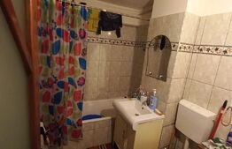 Apartament 2 camere, decomandat, etajul 1, zona Sensul Vechi