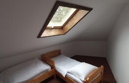 Casa de vacanta, zona linistita ,10 Camere, Colibita