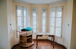 Casa de vanzare 260mp utili, 17 ari teren si 160mp anexe! 