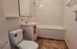 Apartament 3 camere, 67 mp, zona Han