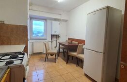 Apartament 3 camere de vanzare
