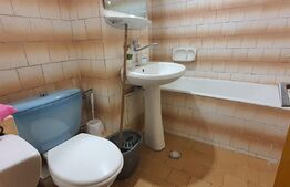 Apartament 3 camere de vanzare