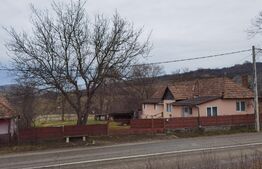 Casa de vanzare  280mp, 5 camere, beci, garaj 