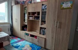 Apartament 3 camere la casa cu curte ,82mp,zona linistita