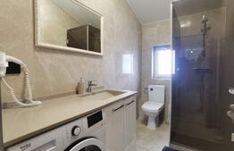 Apartament cu 2 dormitoare si bucatarie+living open space, mobilat si utilat lux, zona pasarela.