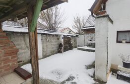 Casa de vanzare,  aproape de oras, 57 mp