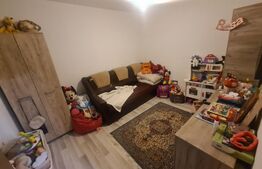 Apartament 2 camere semidecomandate .Zona Andrei Muresanul