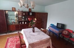 Casa la 20 km de Bistrita , teren 1800mp