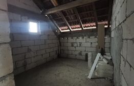 Casa la rosu 200 p+m 1000mp curte, Departe de agitatia orasului 