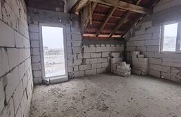 Casa la rosu 200 p+m 1000mp curte, Departe de agitatia orasului 