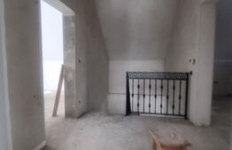 Casa de 3 dormitoare in zona rurala. 15km de oras. 